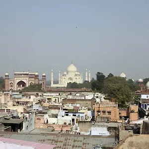  Hotel Shanti